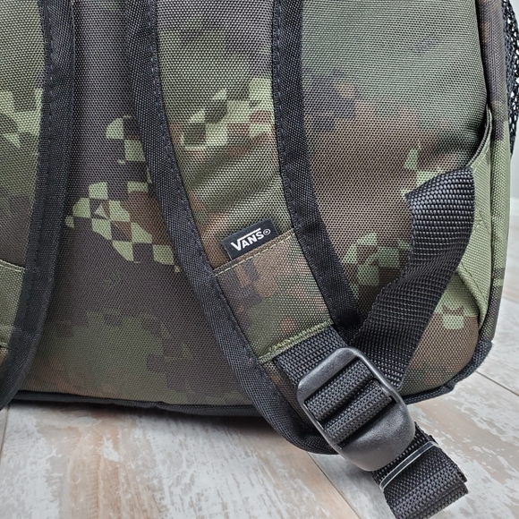Vans camo skateboard backpack - Picture 8 of 8